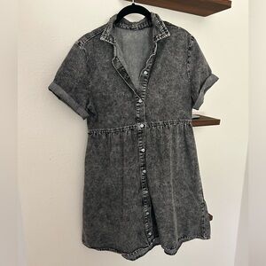 Women’s black Jean dress.